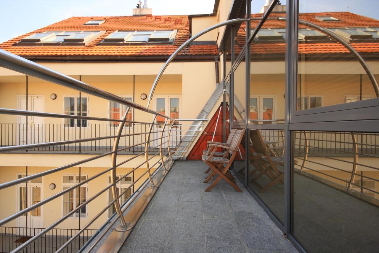 Residence La Familia Praga Exterior foto